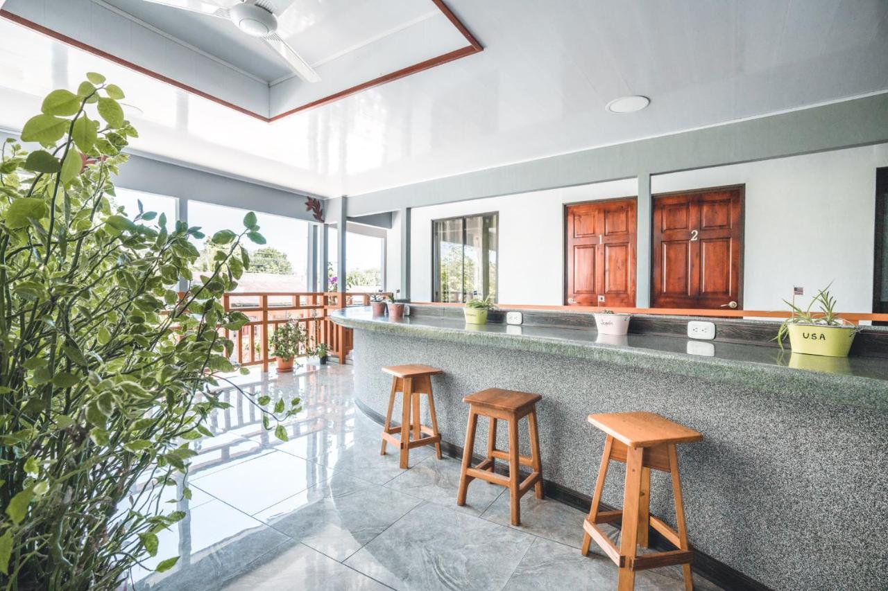 Hotel Hoja De Oro Corcovado Puerto Jiménez Buitenkant foto